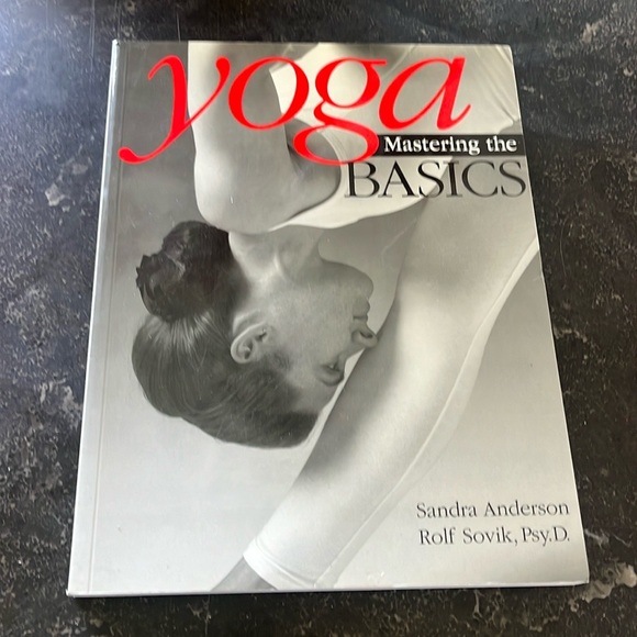 EUC Yoga Basics large paper back instruction book. - Picture 6 of 6